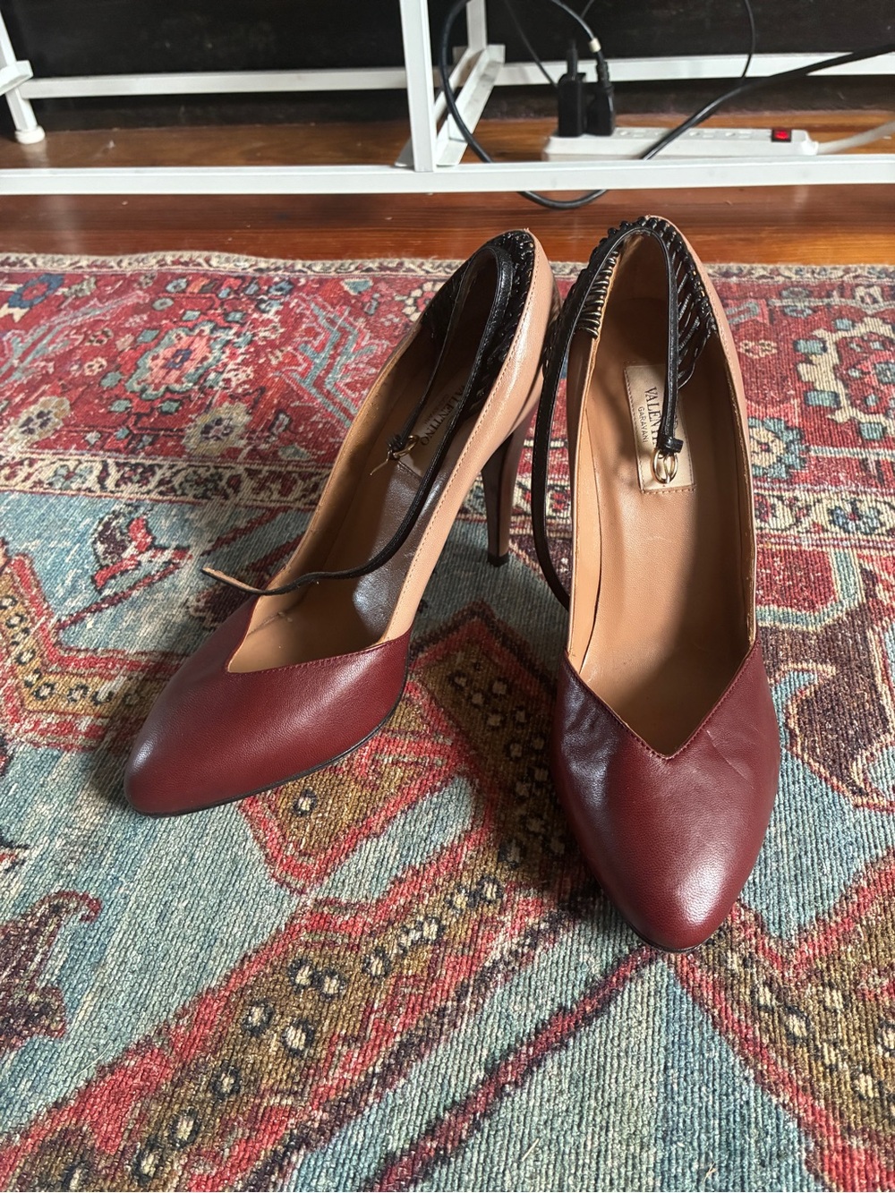 Valentino Two-Tone Burgundy and Tan Pointed Leather Pumps
